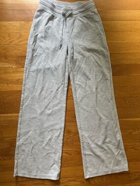 Women's Aritzia TNA Light Gray Drawstring Waffle LoungePants